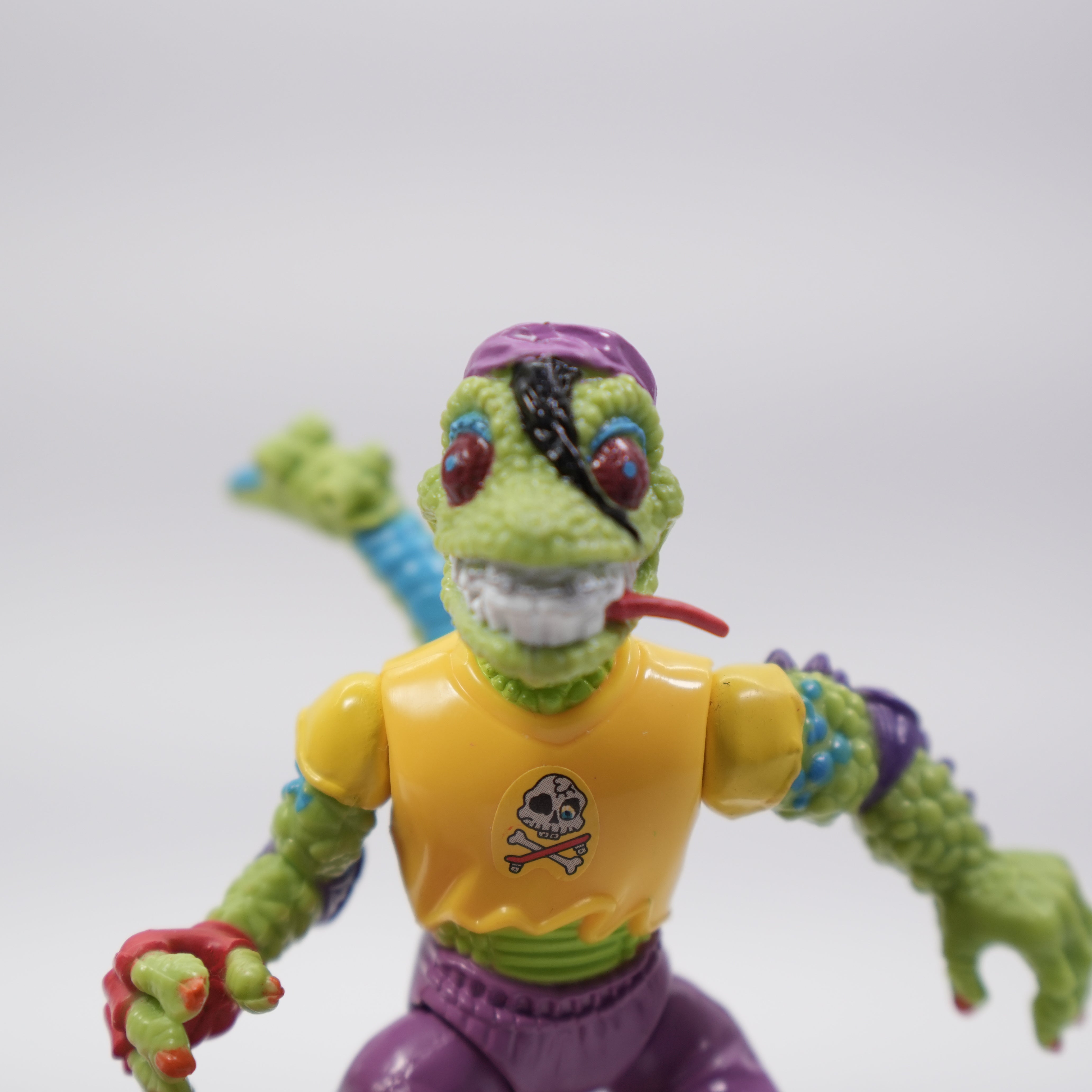 1990 Mondo Gecko TMNT Complete with Figure, Accessory, Stickers, and Full Cardback