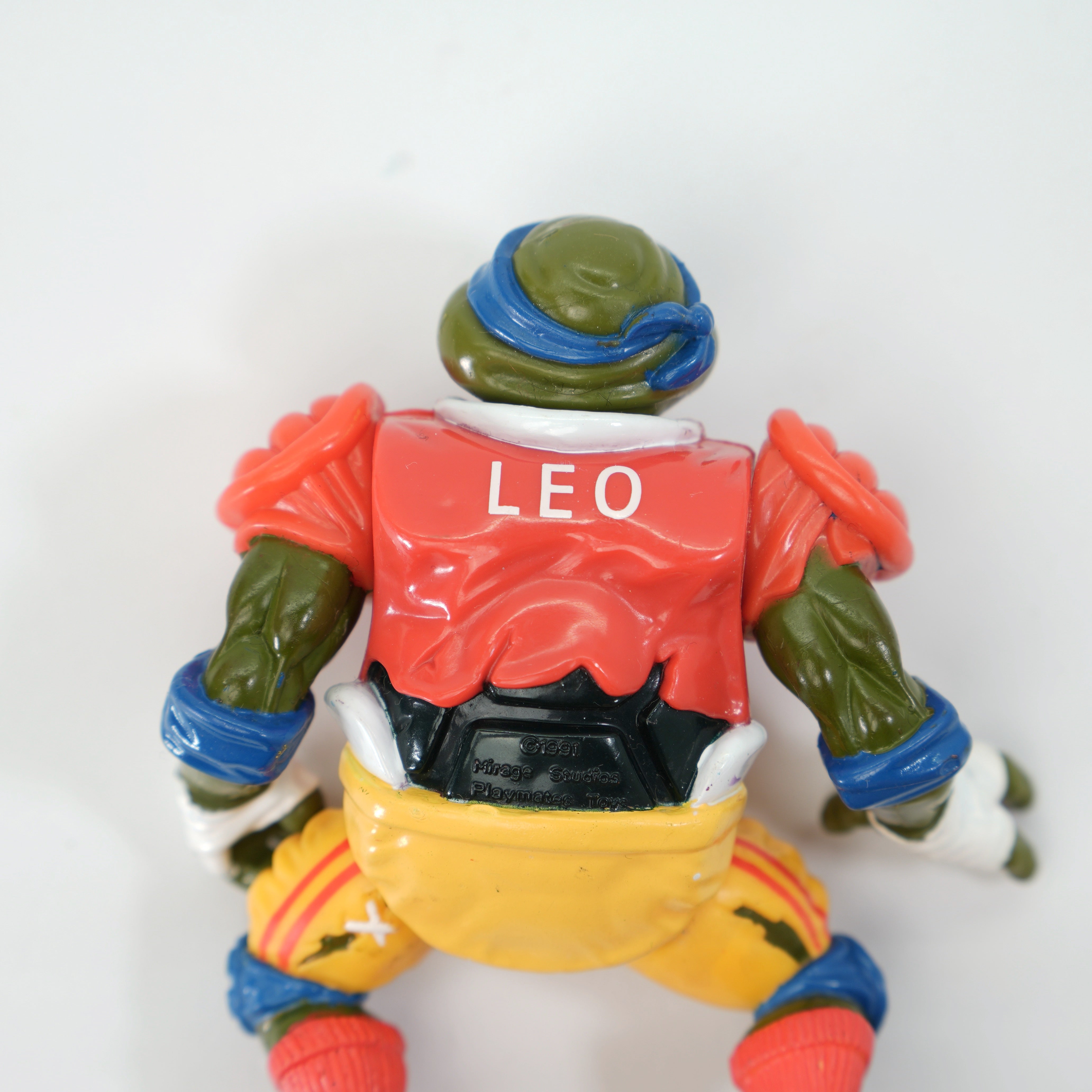 1991 T.D. Tossin' Leo TMNT Complete with Figure, Accessories, and Full Cardback