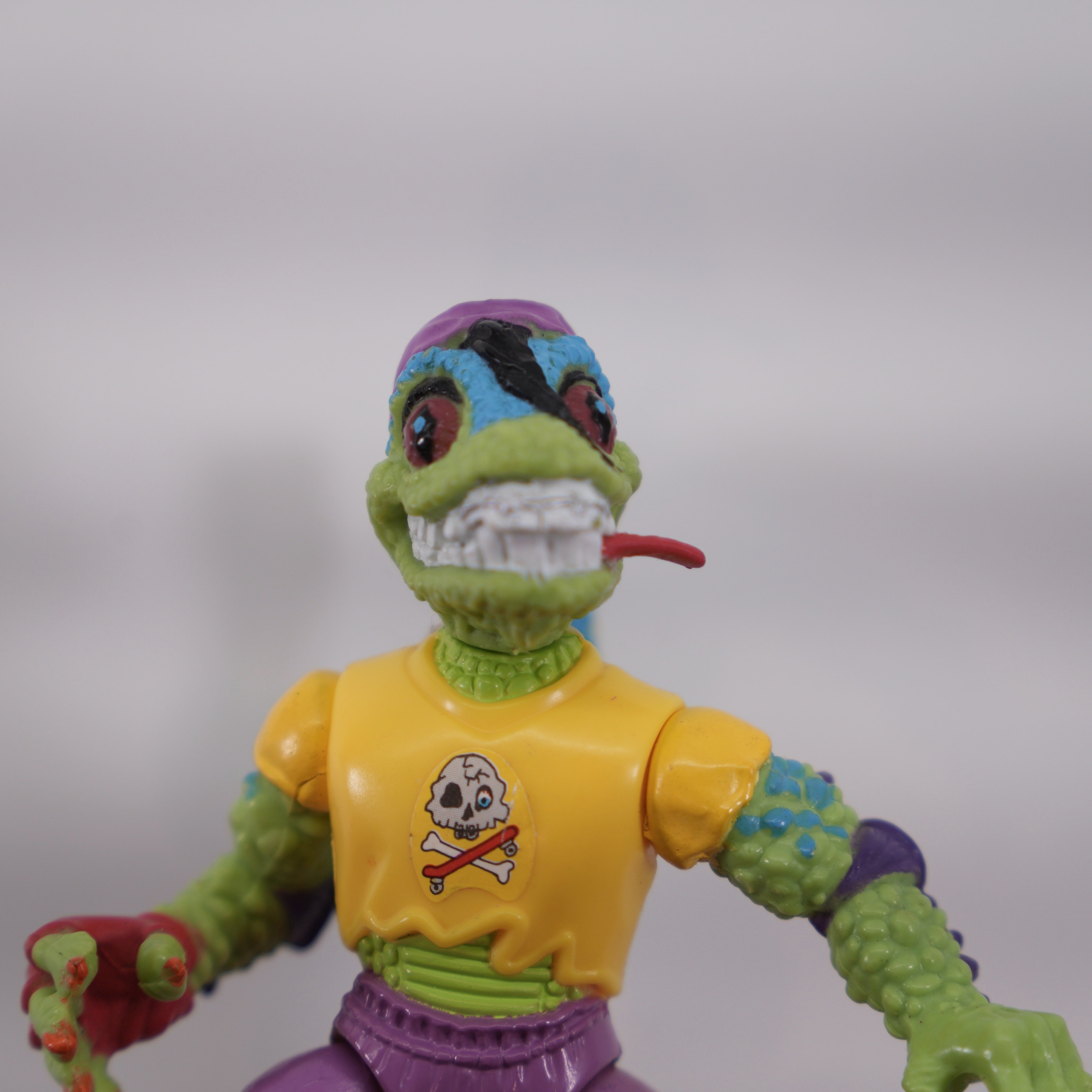 1990 Mondo Gecko TMNT Complete with Figure, Accessory, and Full Cardback